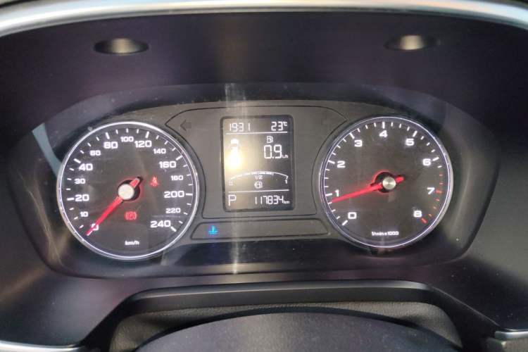 Used Roewe RX5 2016 20T Two-Wheel Drive Automatic Internet Smart Edition Instrument Cluster