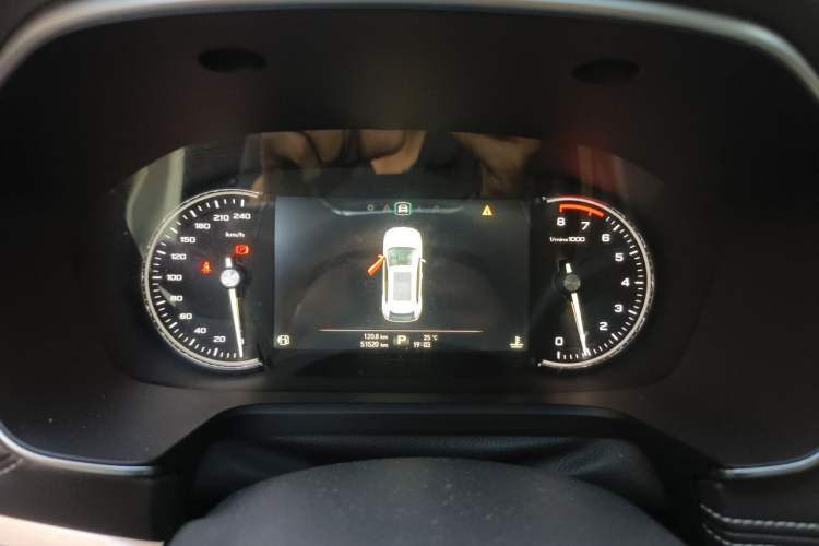 Used Roewe RX5 2016 30T Two-Wheel Drive Automatic Internet Smart Edition Instrument Cluster