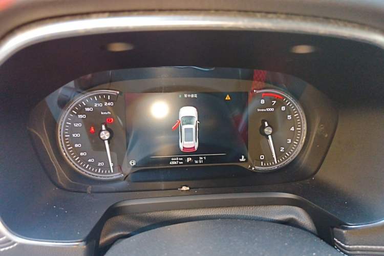 Used Roewe RX5 2016 30T Two-Wheel Drive Automatic Internet Smart Edition Instrument Cluster