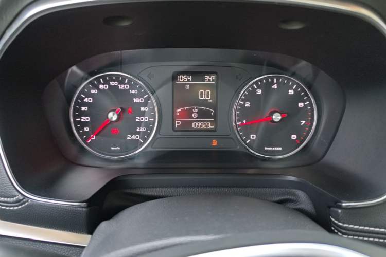 Used Roewe RX5 2016 20T Two-Wheel Drive Automatic Internet Smart Edition Instrument Cluster