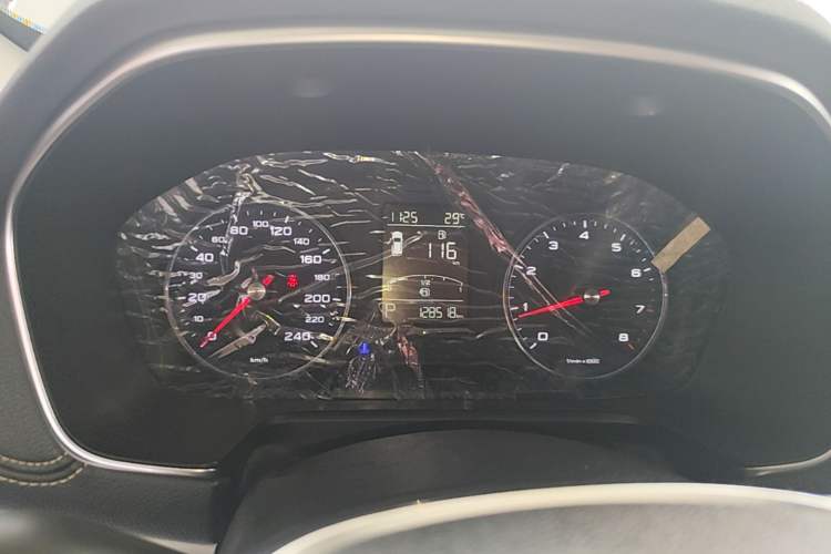 Used Roewe RX5 2016 20T Two-Wheel Drive Automatic Internet Smart Edition Instrument Cluster