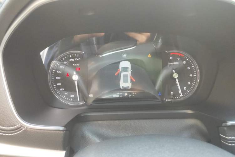 Used Roewe RX5 2016 30T Two-Wheel Drive Automatic Internet Smart Edition Instrument Cluster