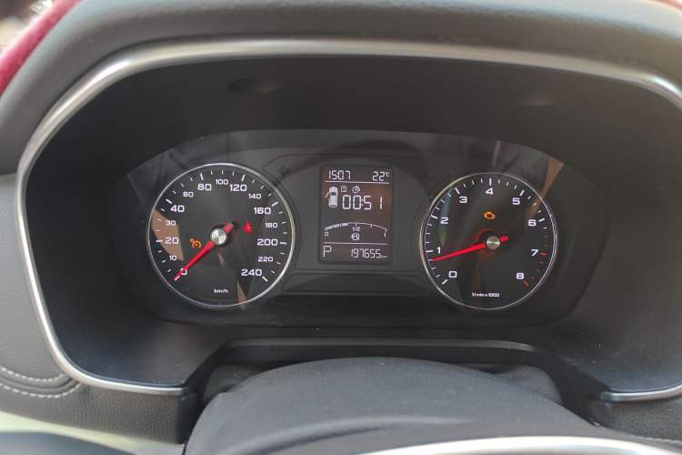 Used Roewe RX5 2016 20T Two-Wheel Drive Automatic Internet Smart Edition Instrument Cluster