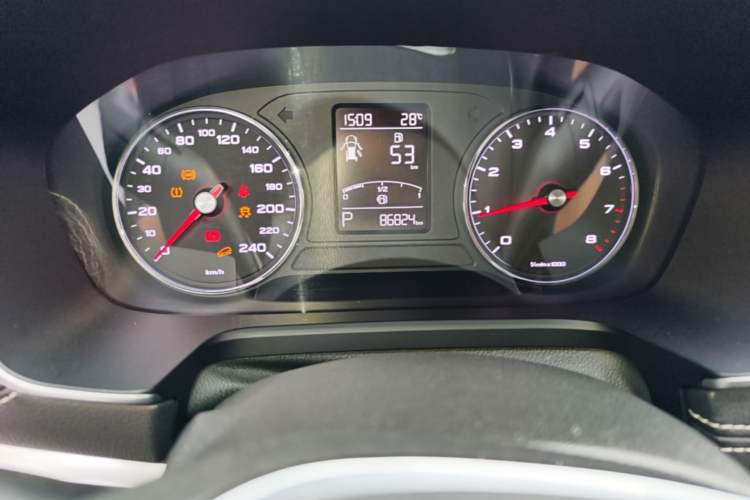 Used Roewe RX5 2016 20T Two-Wheel Drive Automatic Internet Smart Edition Instrument Cluster