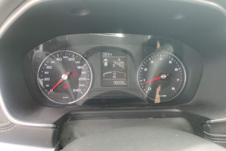 Used Roewe RX5 2016 20T Two-Wheel Drive Manual Flagship Edition Instrument Cluster