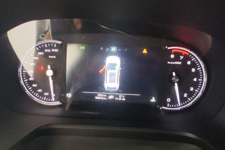 Used Roewe RX5 2016 30T Two-Wheel Drive Automatic Internet Smart Edition Instrument Cluster
