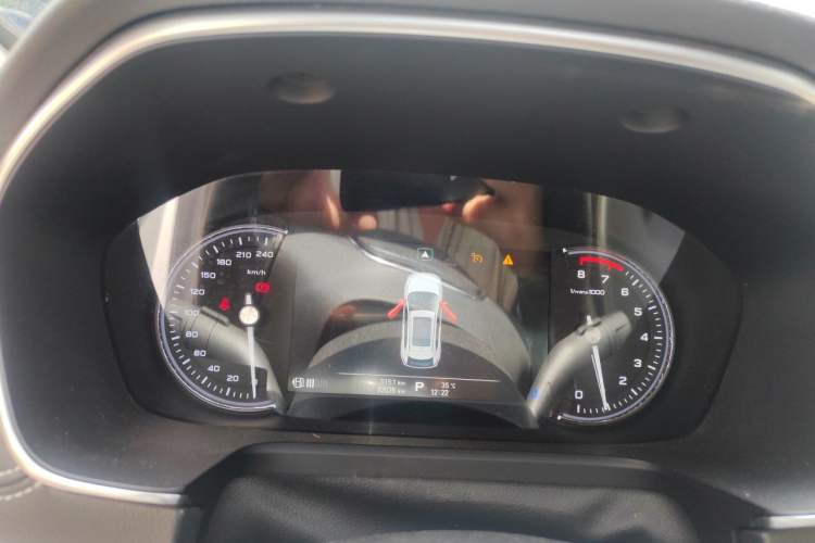 Used Roewe RX5 2016 30T Two-Wheel Drive Automatic Internet Smart Edition Instrument Cluster