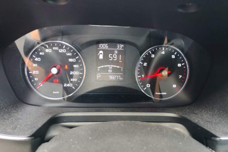 Used Roewe RX5 2016 20T Two-Wheel Drive Automatic Internet Smart Edition Instrument Cluster