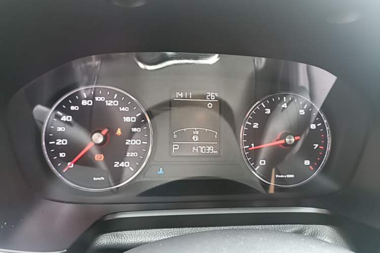 Used Roewe RX5 2016 20T Two-Wheel Drive Automatic Internet Smart Edition Instrument Cluster