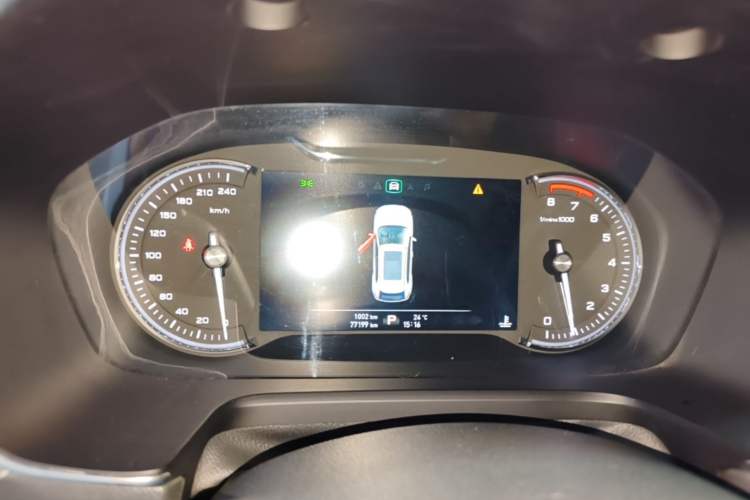 Used Roewe RX5 2016 30T Two-Wheel Drive Automatic Internet Smart Edition Instrument Cluster