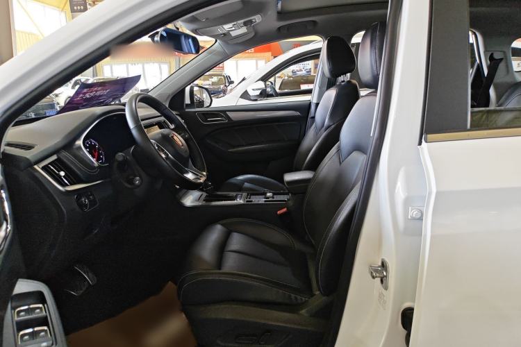 Used Roewe RX5 2016 20T Two-Wheel Drive Automatic Internet Smart Edition Interior 3