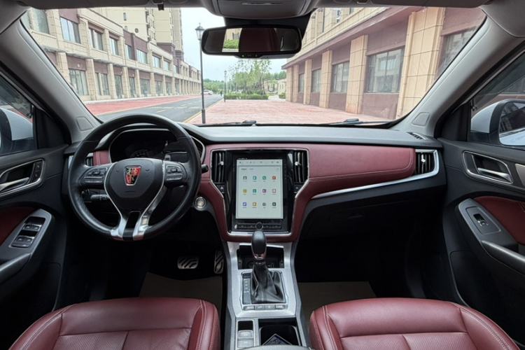Used Roewe RX5 2016 30T Four-Wheel Drive Automatic Internet Smart Luxury Edition Interior 5