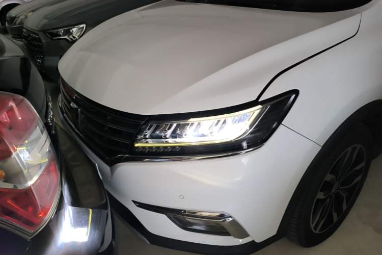 Used Roewe RX5 2016 30T Four-Wheel Drive Automatic Internet Smart Luxury Edition Left Front Headlight