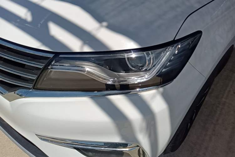 Used Roewe RX5 2016 20T Two-Wheel Drive Automatic Internet Smart Edition Left Front Headlight