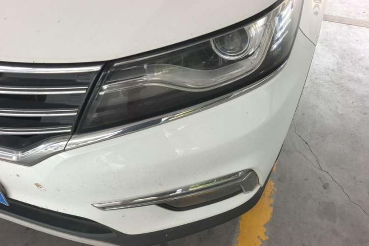 Used Roewe RX5 2016 20T Two-Wheel Drive Automatic Internet Smart Edition Left Front Headlight