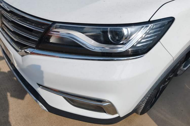 Used Roewe RX5 2016 20T Two-Wheel Drive Automatic Internet Smart Edition Left Front Headlight