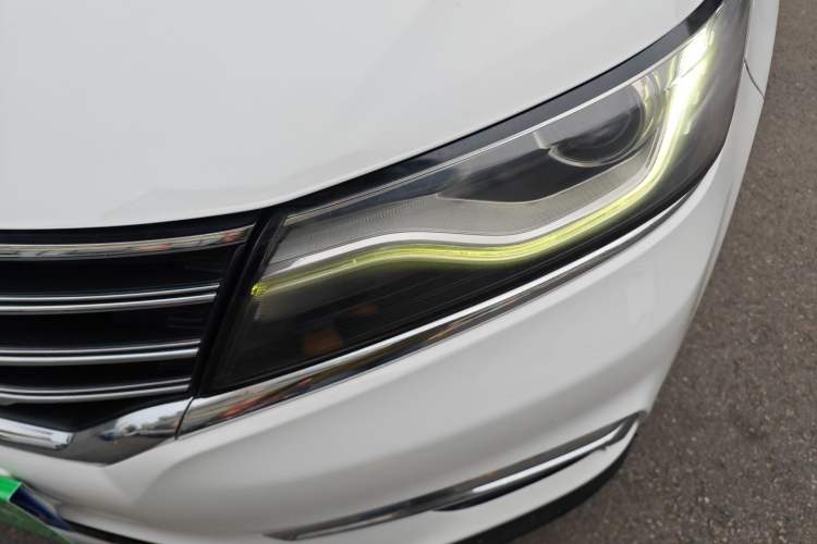 Used Roewe RX5 2016 20T Two-Wheel Drive Automatic Flagship Edition Left Front Headlight