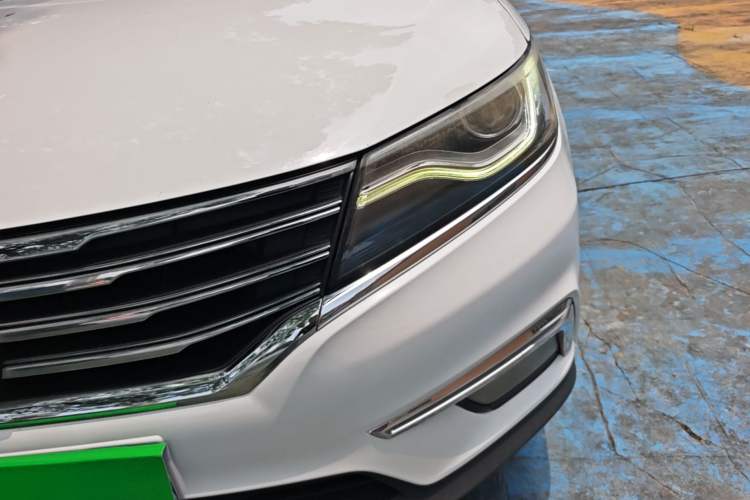 Used Roewe RX5 2016 20T Two-Wheel Drive Automatic Internet Smart Edition Left Front Headlight