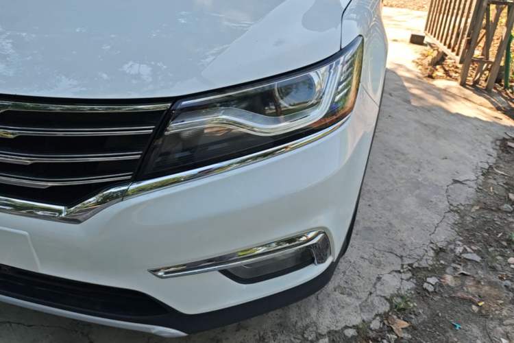 Used Roewe RX5 2016 20T Two-Wheel Drive Automatic Internet Smart Edition Left Front Headlight