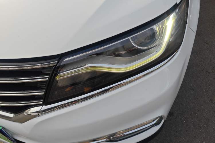 Used Roewe RX5 2016 20T Two-Wheel Drive Automatic Internet Smart Edition Left Front Headlight