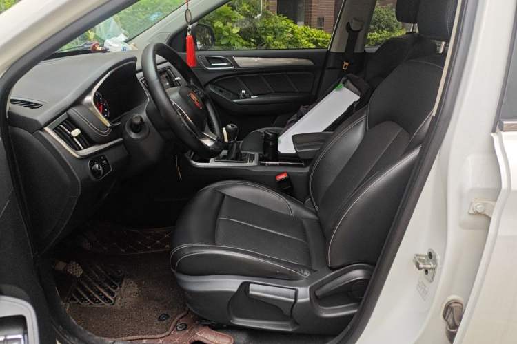 Used Roewe RX5 2016 20T Two-Wheel Drive Manual Flagship Edition Left Front Seat