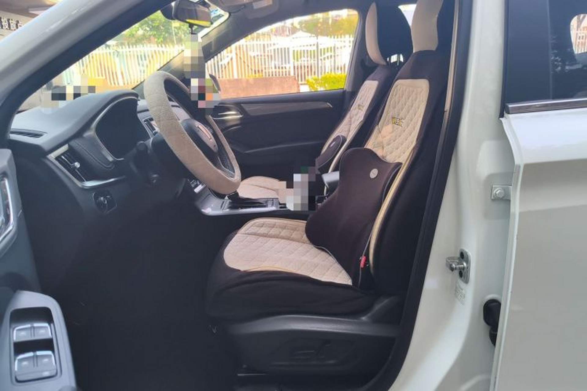 Used Roewe RX5 2016 20T Two-Wheel Drive Automatic Internet Smart Edition Left Front Seat