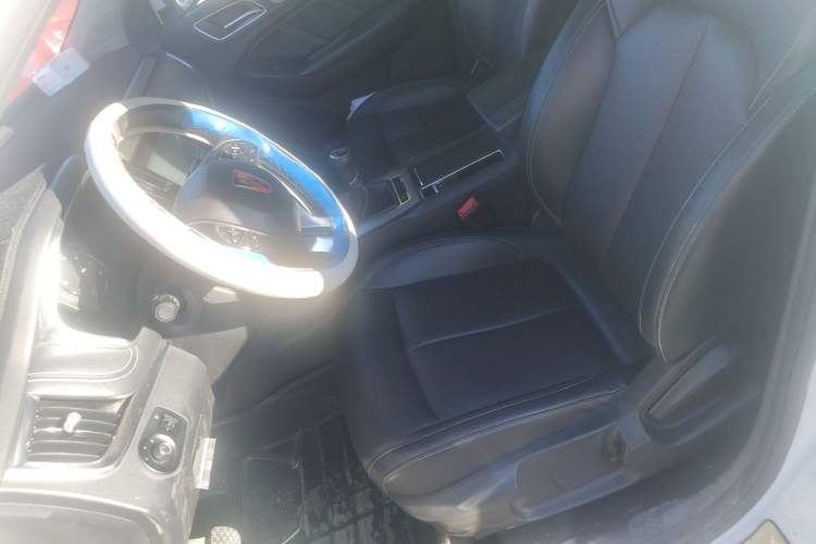Used Roewe RX5 2016 20T Two-Wheel Drive Manual Flagship Edition Left Front Seat