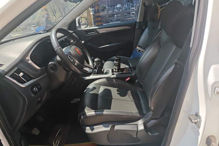Used Roewe RX5 2016 20T Two-Wheel Drive Manual Flagship Edition Left Front Seat