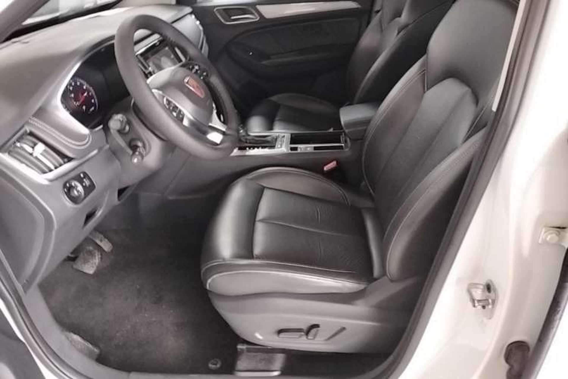 Used Roewe RX5 2016 20T Two-Wheel Drive Automatic Luxury Edition Left Front Seat