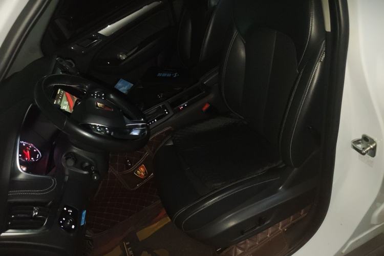 Used Roewe RX5 2016 20T Two-Wheel Drive Automatic Internet Smart Edition Left Front Seat
