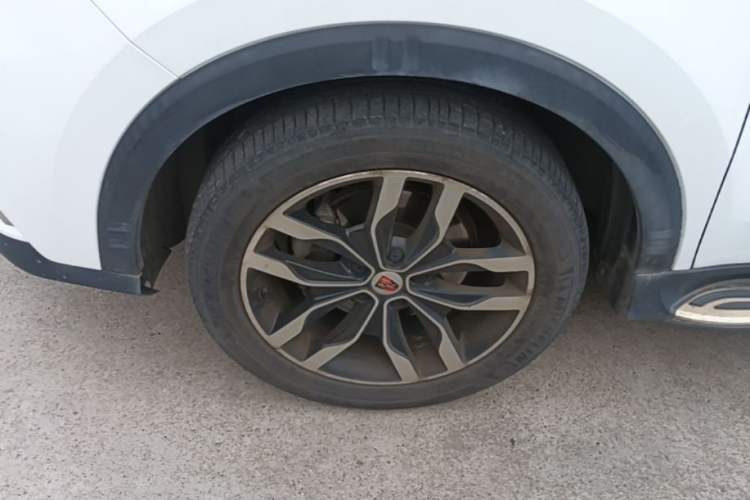 Used Roewe RX5 2016 30T Four-Wheel Drive Automatic Internet Smart Luxury Edition Left Front Wheel Hub