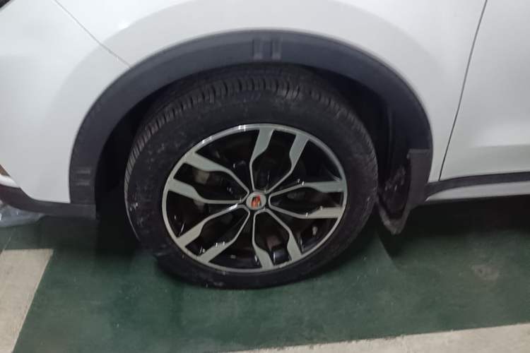 Used Roewe RX5 2016 30T Four-Wheel Drive Automatic Internet Smart Luxury Edition Left Front Wheel Hub