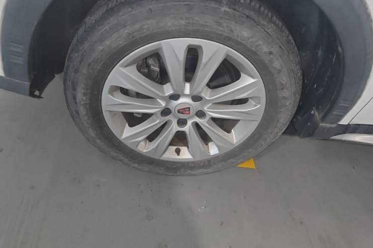 Used Roewe RX5 2016 20T Two-Wheel Drive Automatic Flagship Edition Left Front Wheel Hub