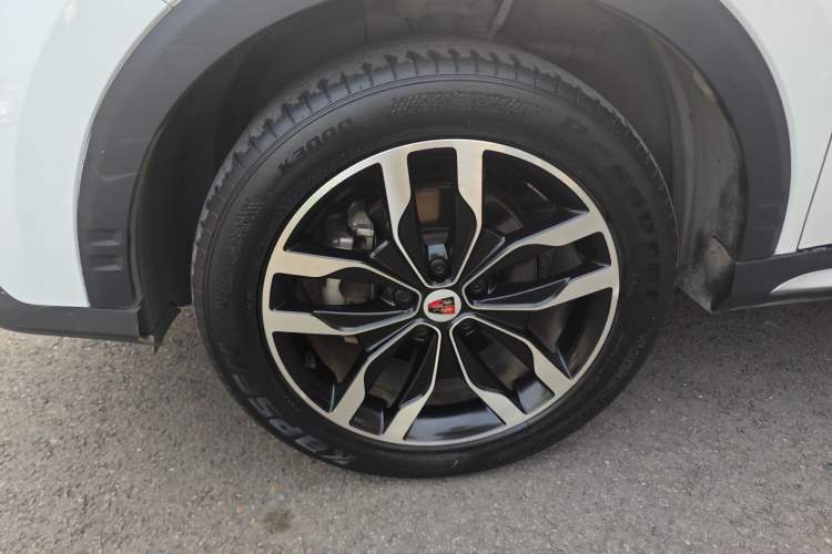 Used Roewe RX5 2016 20T Two-Wheel Drive Automatic Internet Smart Edition Left Front Wheel Hub