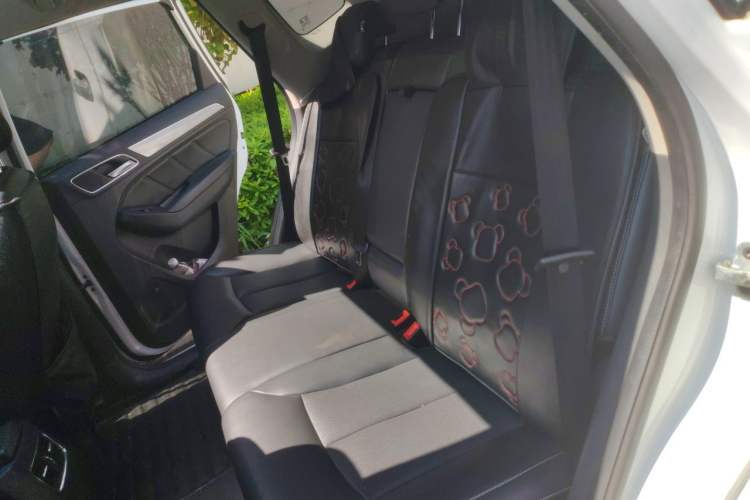 Used Roewe RX5 2016 20T Two-Wheel Drive Automatic Internet Smart Edition Left Rear Seat