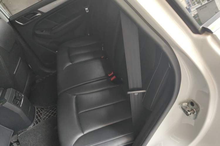 Used Roewe RX5 2016 20T Two-Wheel Drive Automatic Internet Smart Edition Left Rear Seat