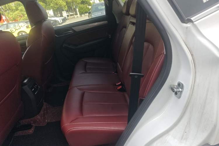 Used Roewe RX5 2016 30T Four-Wheel Drive Automatic Internet Smart Luxury Edition Left Rear Seat