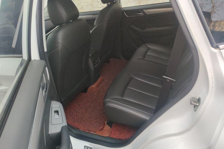 Used Roewe RX5 2016 20T Two-Wheel Drive Manual Flagship Edition Left Rear Seat