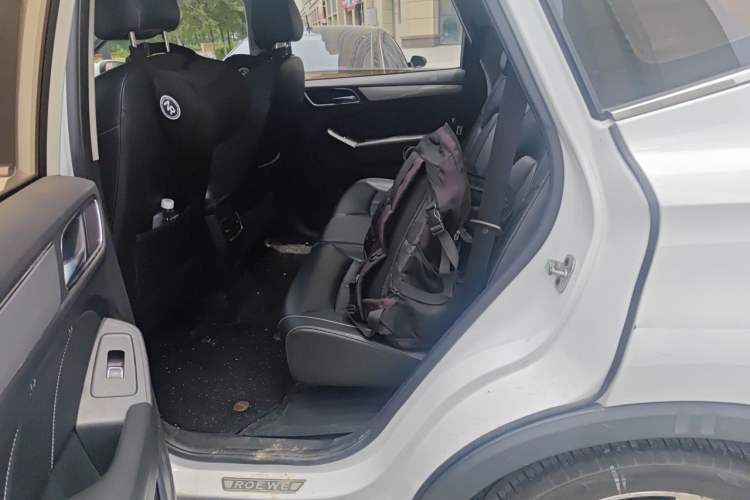 Used Roewe RX5 2016 20T Two-Wheel Drive Automatic Internet Smart Edition Left Rear Seat