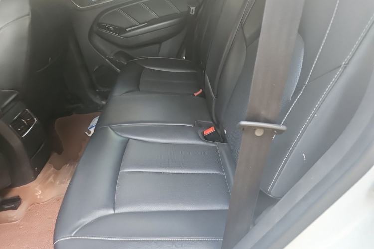 Used Roewe RX5 2016 20T Two-Wheel Drive Automatic Internet Smart Edition Left Rear Seat