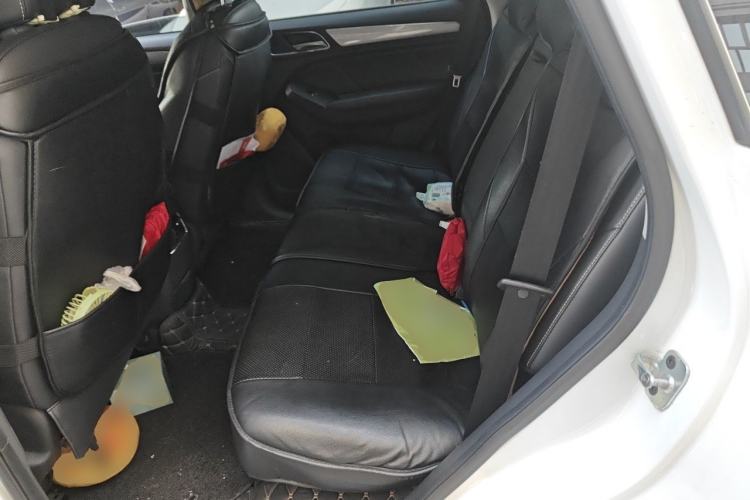 Used Roewe RX5 2016 20T Two-Wheel Drive Automatic Internet Smart Edition Left Rear Seat