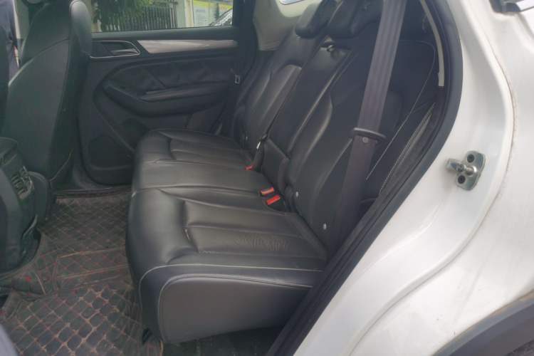 Used Roewe RX5 2016 20T Two-Wheel Drive Manual Flagship Edition Left Rear Seat
