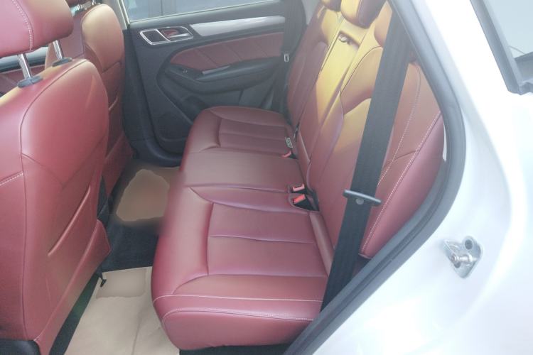Used Roewe RX5 2016 30T Four-Wheel Drive Automatic Internet Smart Luxury Edition Left Rear Seat