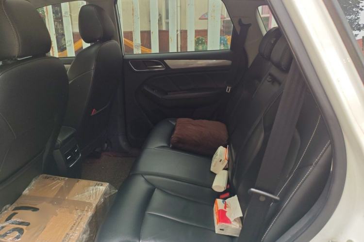 Used Roewe RX5 2016 30T Two-Wheel Drive Automatic Internet Smart Edition Left Rear Seat