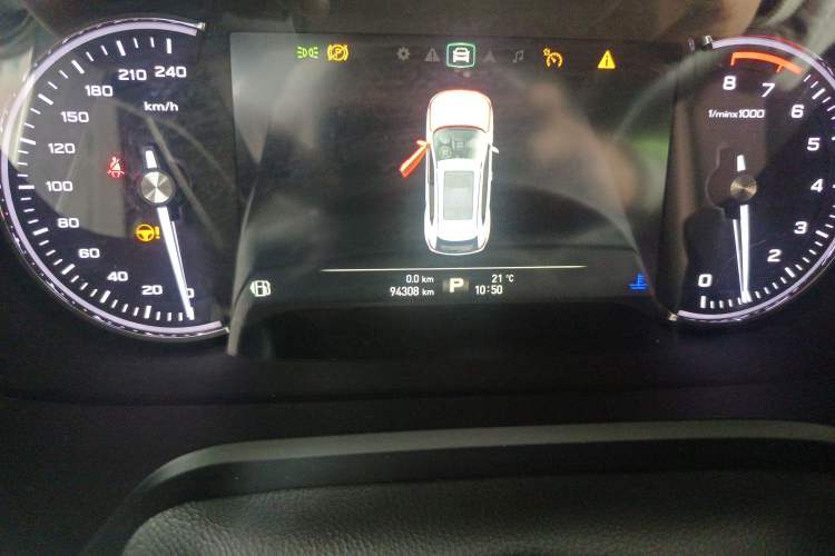 Used Roewe RX5 2016 20T Two-Wheel Drive Automatic Internet Smart Edition Odometer Close Up