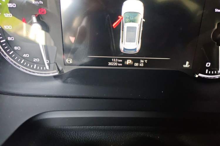 Used Roewe RX5 2016 30T Four-Wheel Drive Automatic Internet Smart Luxury Edition Odometer Close Up