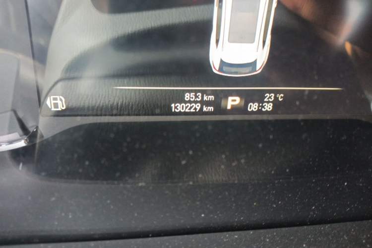 Used Roewe RX5 2016 30T Two-Wheel Drive Automatic Internet Smart Edition Odometer Close Up