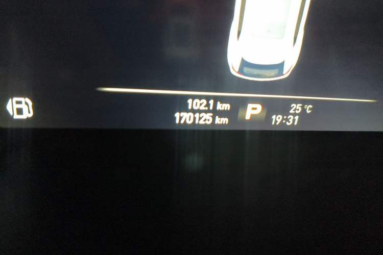 Used Roewe RX5 2016 30T Two-Wheel Drive Automatic Internet Smart Edition Odometer Close Up