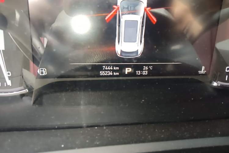 Used Roewe RX5 2016 30T Four-Wheel Drive Automatic Internet Smart Luxury Edition Odometer Close Up