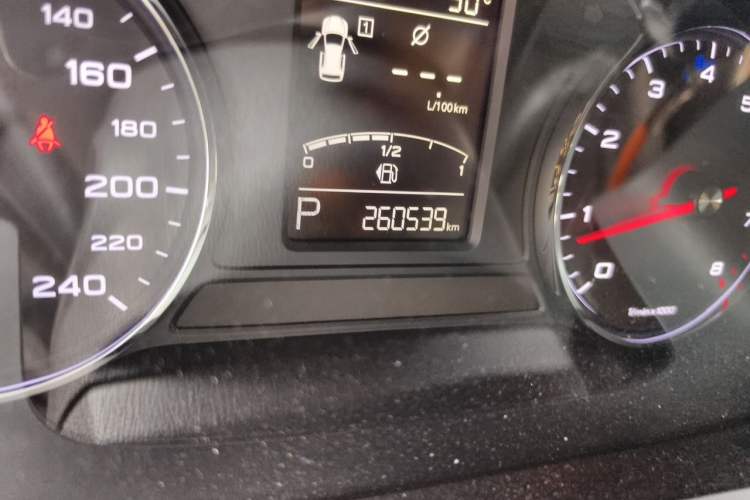 Used Roewe RX5 2016 20T Two-Wheel Drive Automatic Internet Smart Edition Odometer Close Up